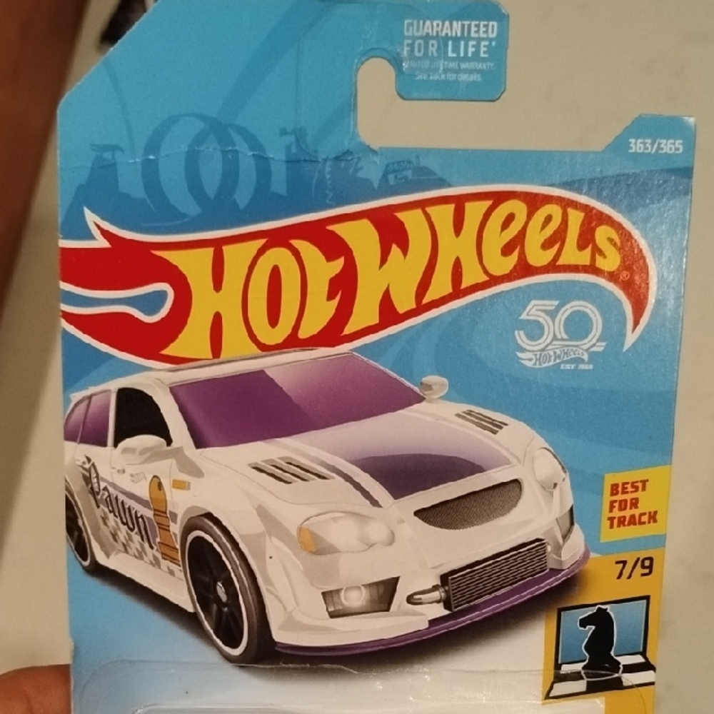Mattel Hot Wheels Audacious White and Black Car - Picture 4 of 8